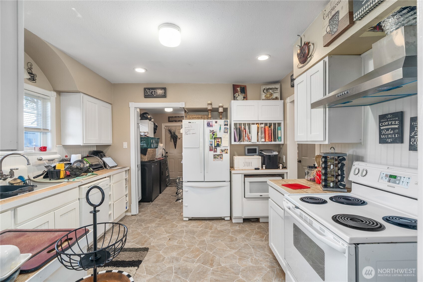 110 Ontario Street , Hoquiam, WA 98550