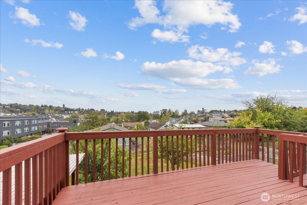 2202 20th Avenue S, Seattle, WA 98144