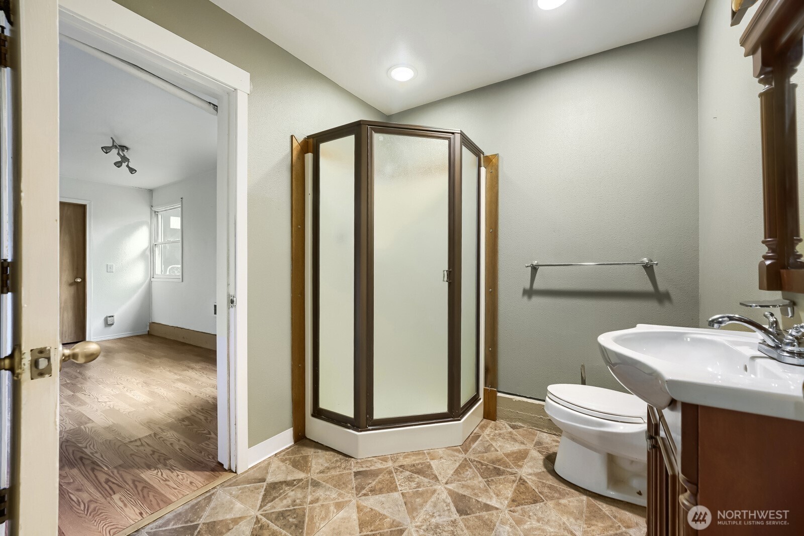 10412 SE 219th Street , Kent, WA 98031