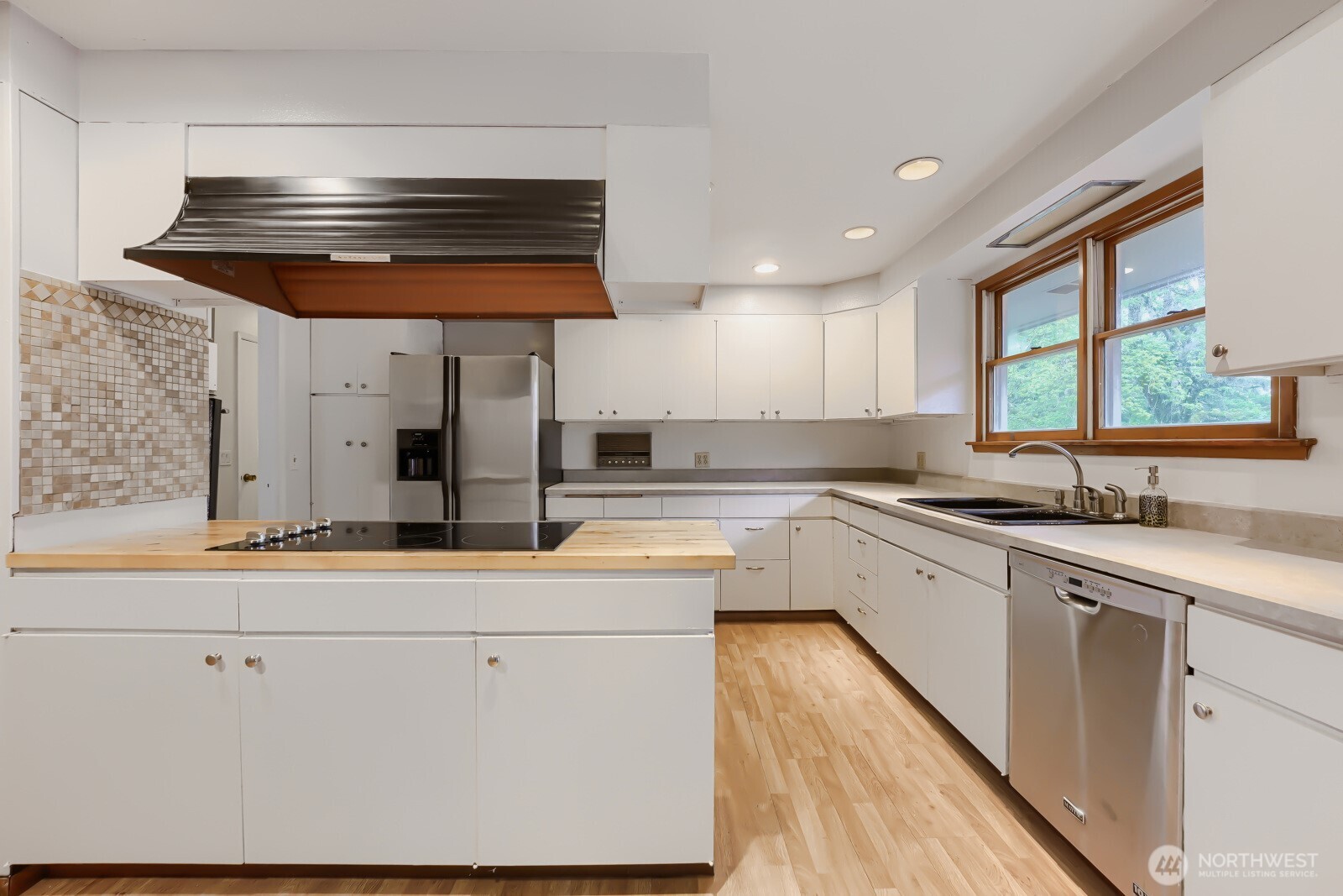 10412 SE 219th Street , Kent, WA 98031