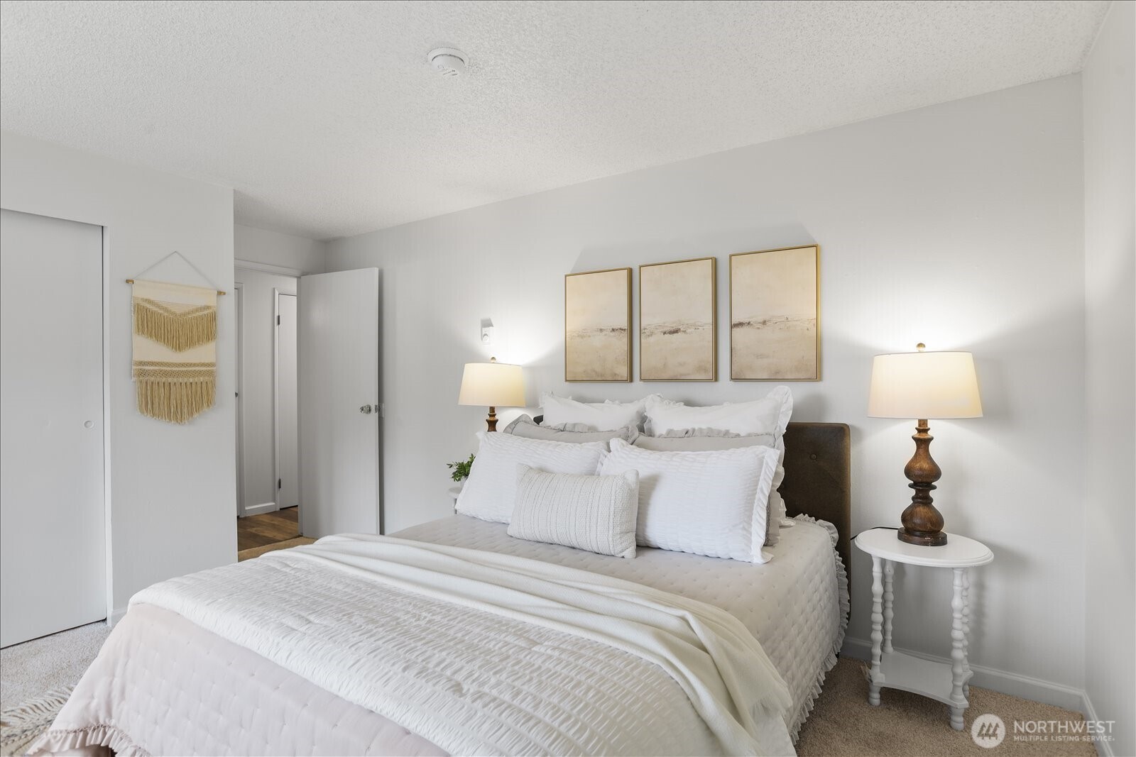 17110 NE 45th Street #30, Redmond, WA 98052-5633