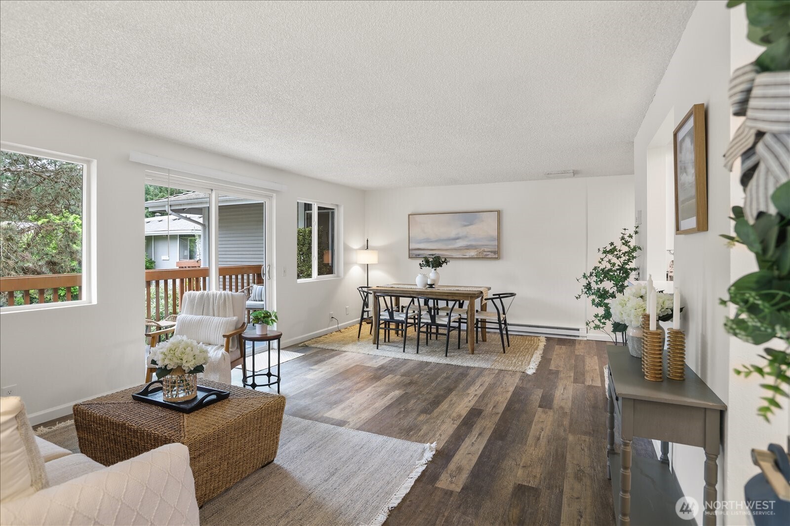 17110 NE 45th Street #30, Redmond, WA 98052-5633