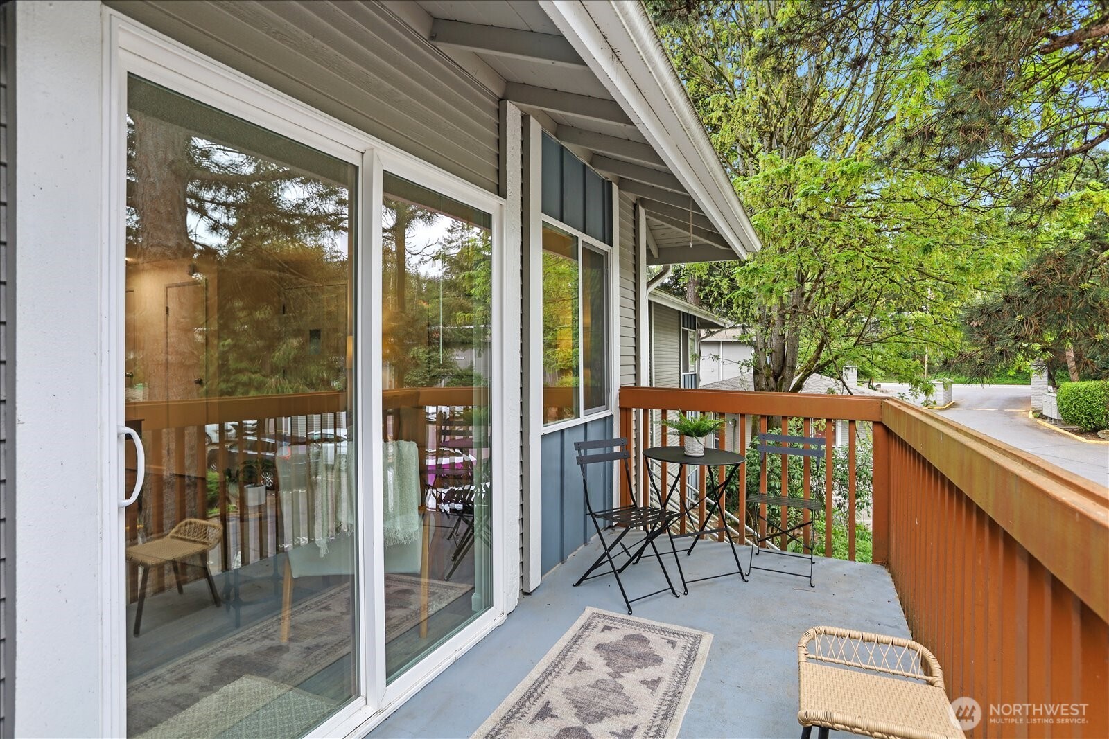 17110 NE 45th Street #30, Redmond, WA 98052-5633