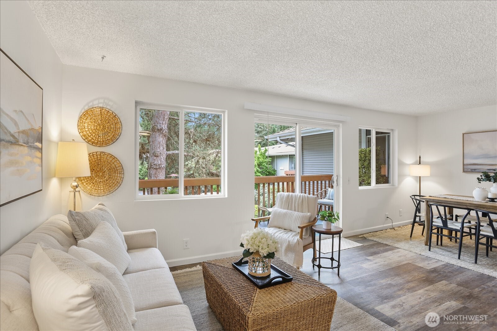 17110 NE 45th Street #30, Redmond, WA 98052-5633