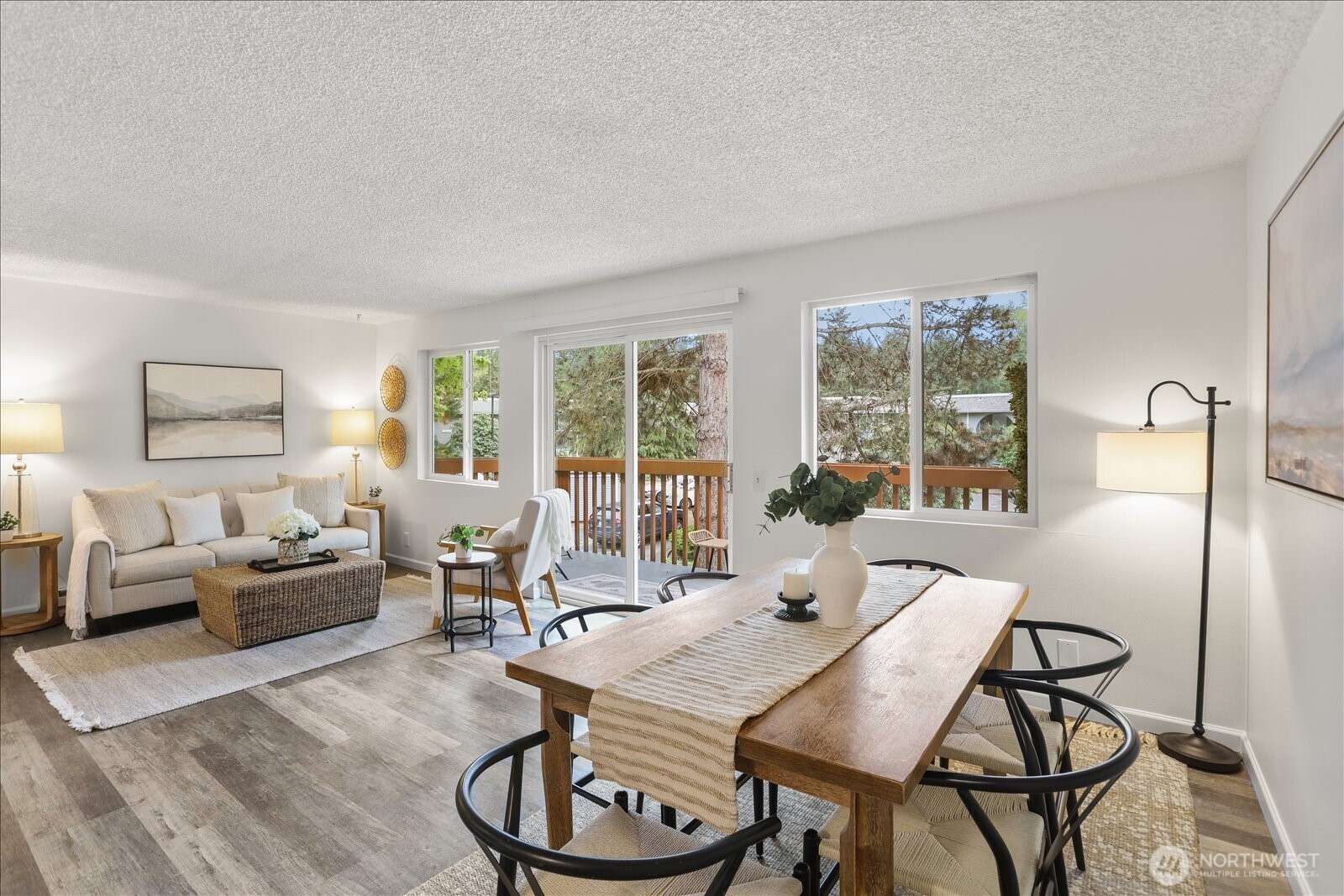 17110 NE 45th Street #30, Redmond, WA 98052-5633