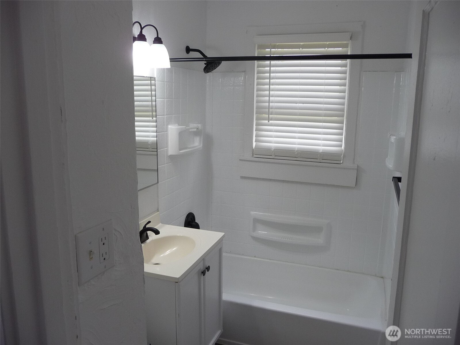 29 Nevada , Tacoma, WA 98409-7429