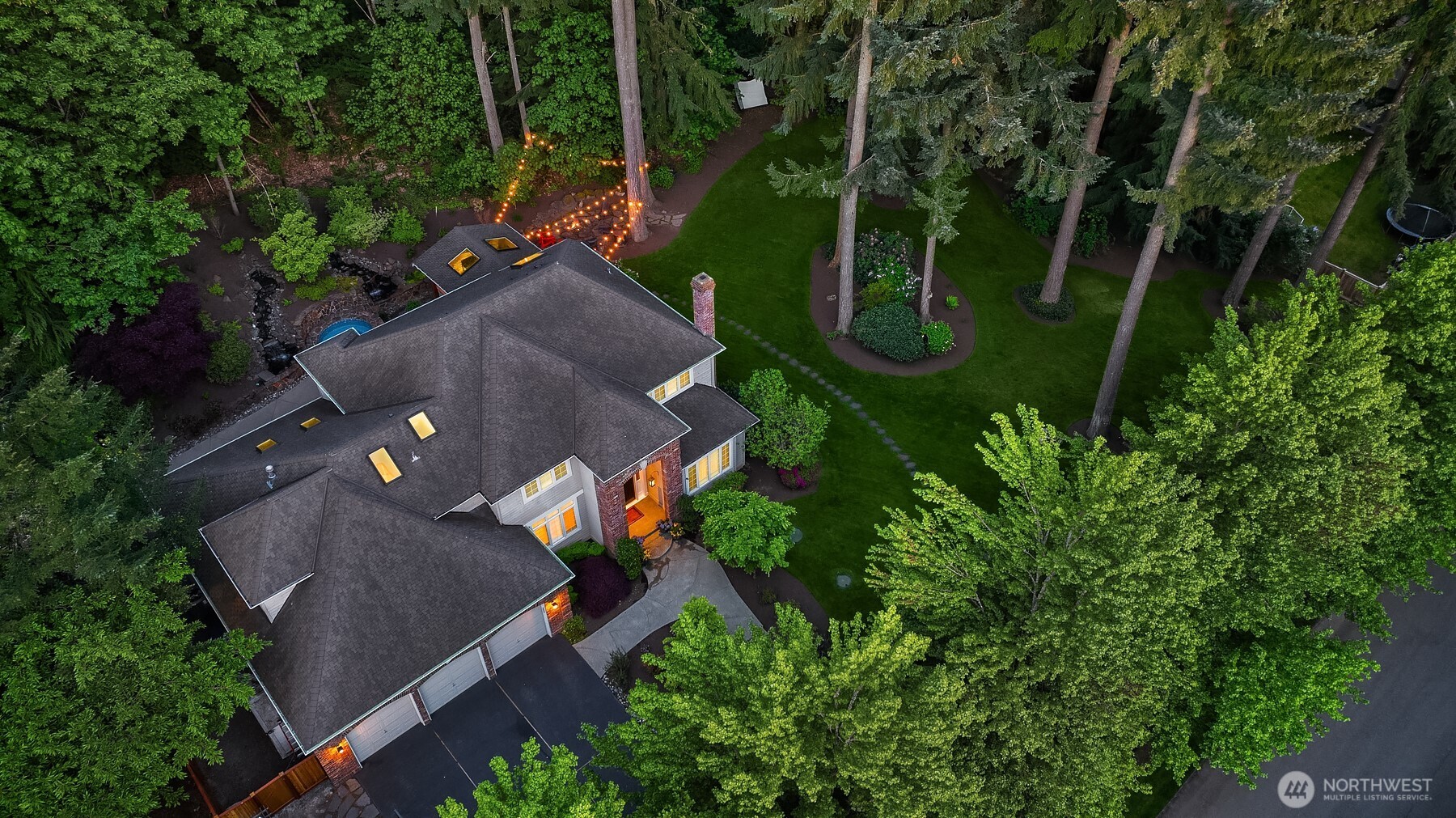 8512 213th Place NE, Redmond, WA 98053