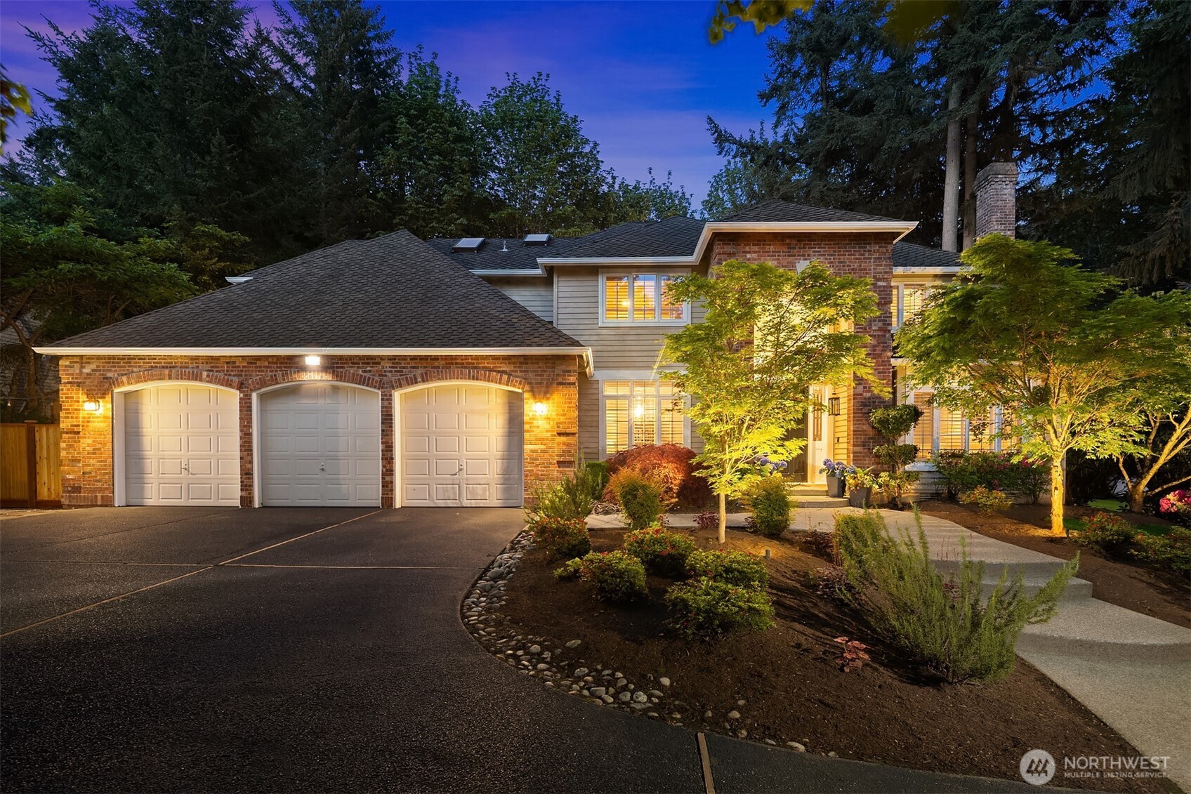 8512 213th Place NE, Redmond, WA 98053