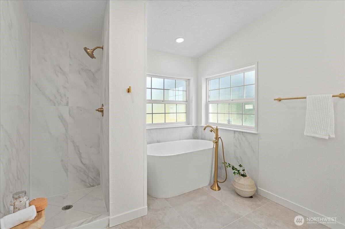 3116 252nd Street E, Spanaway, WA 98387