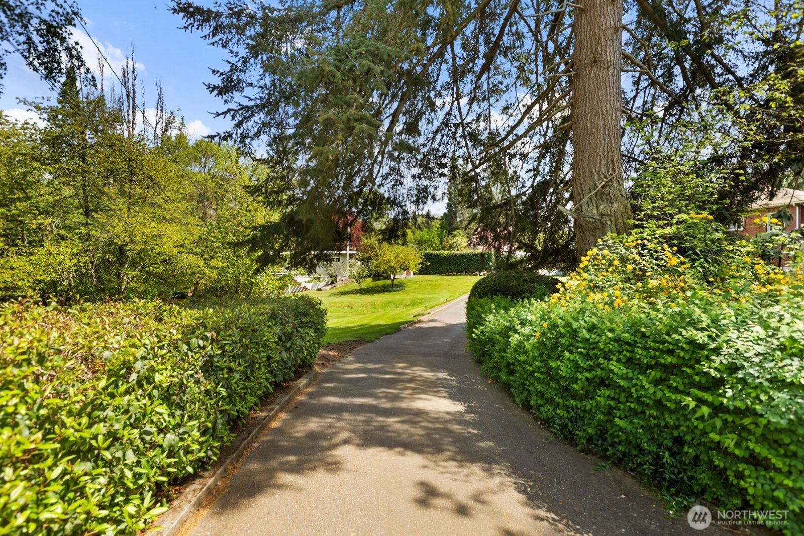6612 NE 202nd Street , Kenmore, WA 98028