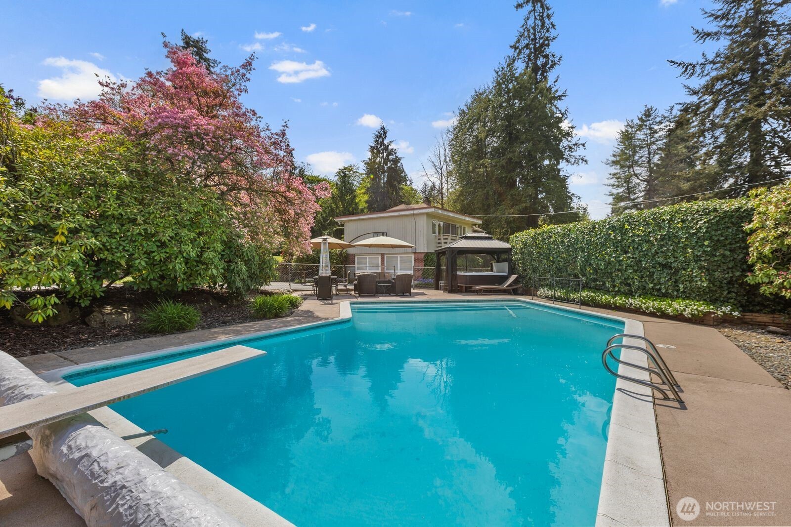 6612 NE 202nd Street , Kenmore, WA 98028