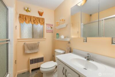 6612 NE 202nd Street , Kenmore, WA 98028 - Photo 35