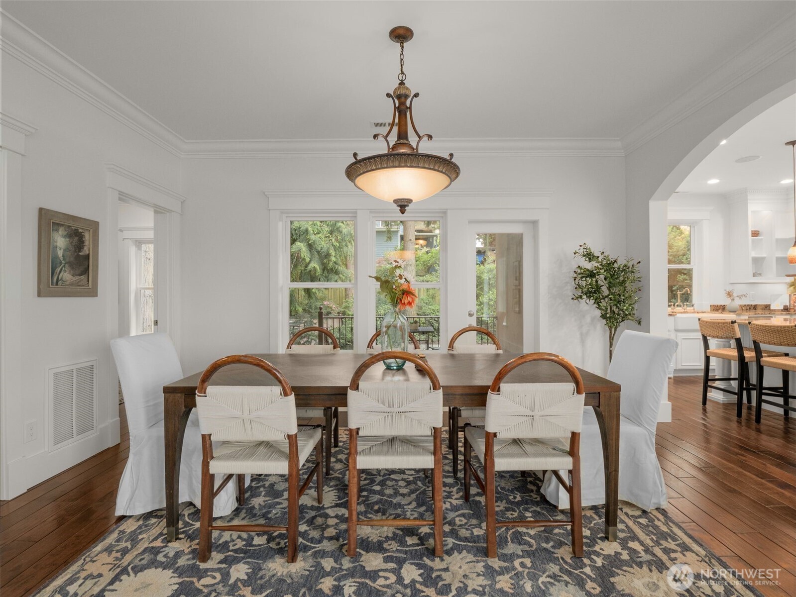 1007 W Newell Street , Seattle, WA 98119