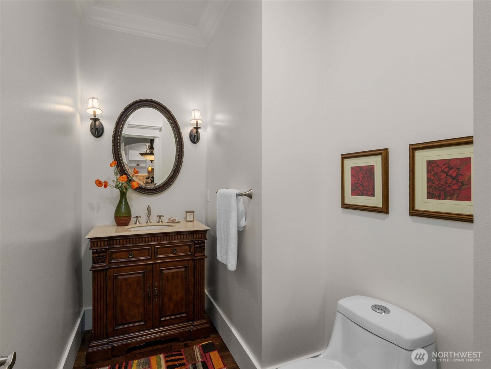 1007 W Newell Street , Seattle, WA 98119