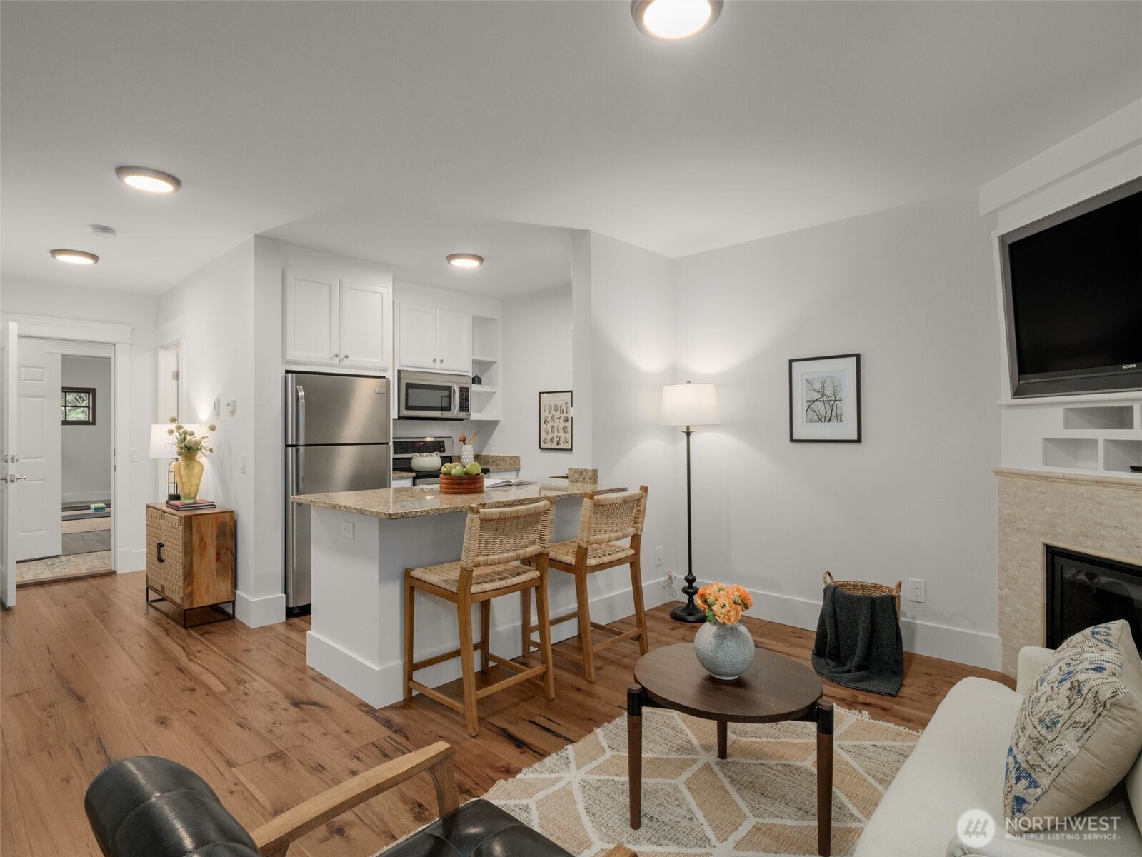 1007 W Newell Street , Seattle, WA 98119