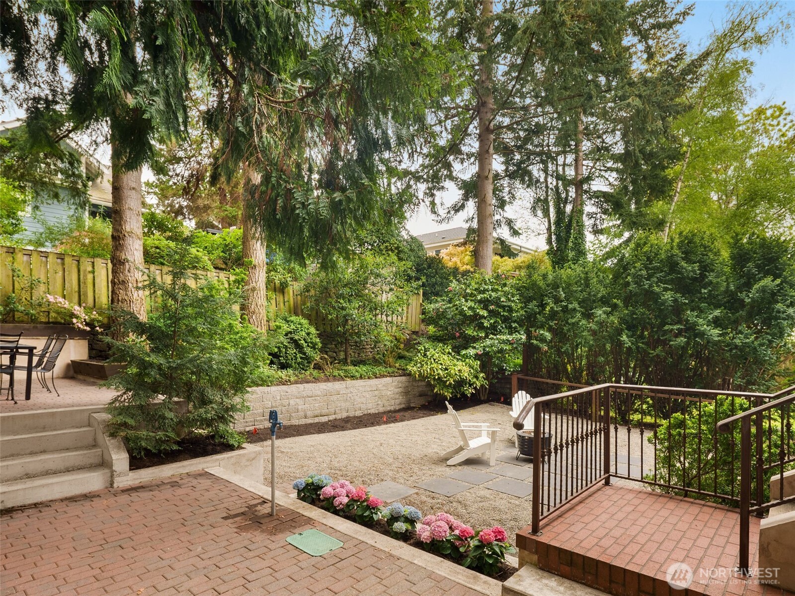 1007 W Newell Street , Seattle, WA 98119