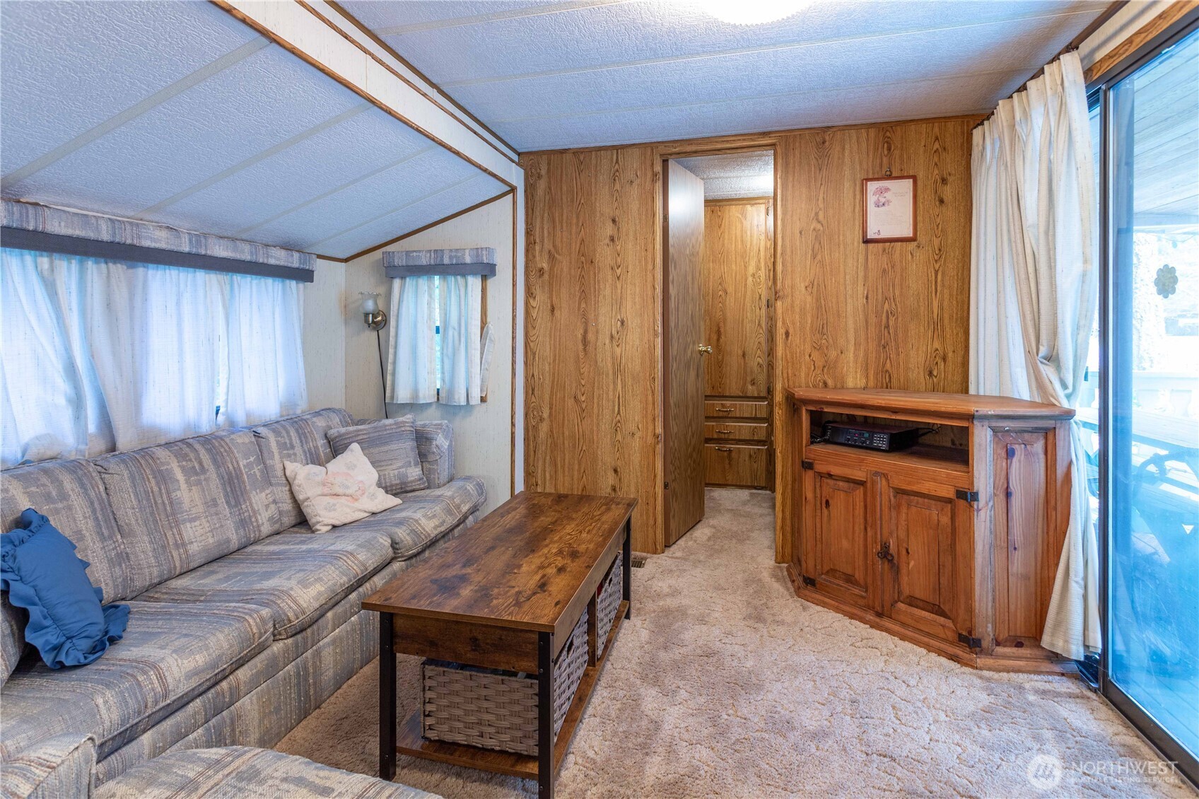 22 1 Goldrush Road , Deming, WA 98244