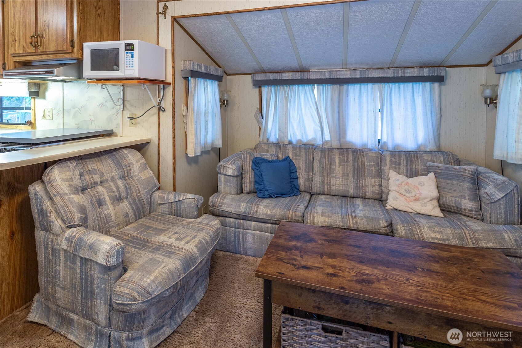 22 1 Goldrush Road , Deming, WA 98244