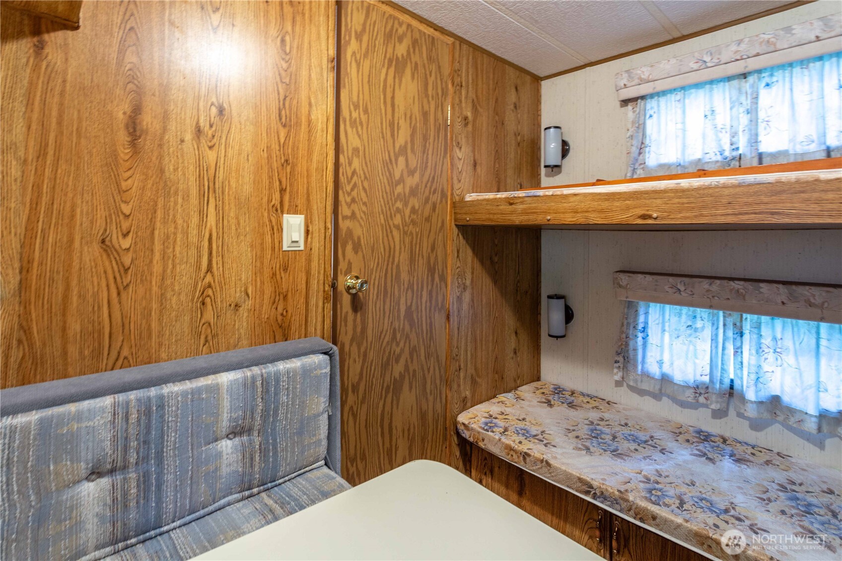 22 1 Goldrush Road , Deming, WA 98244