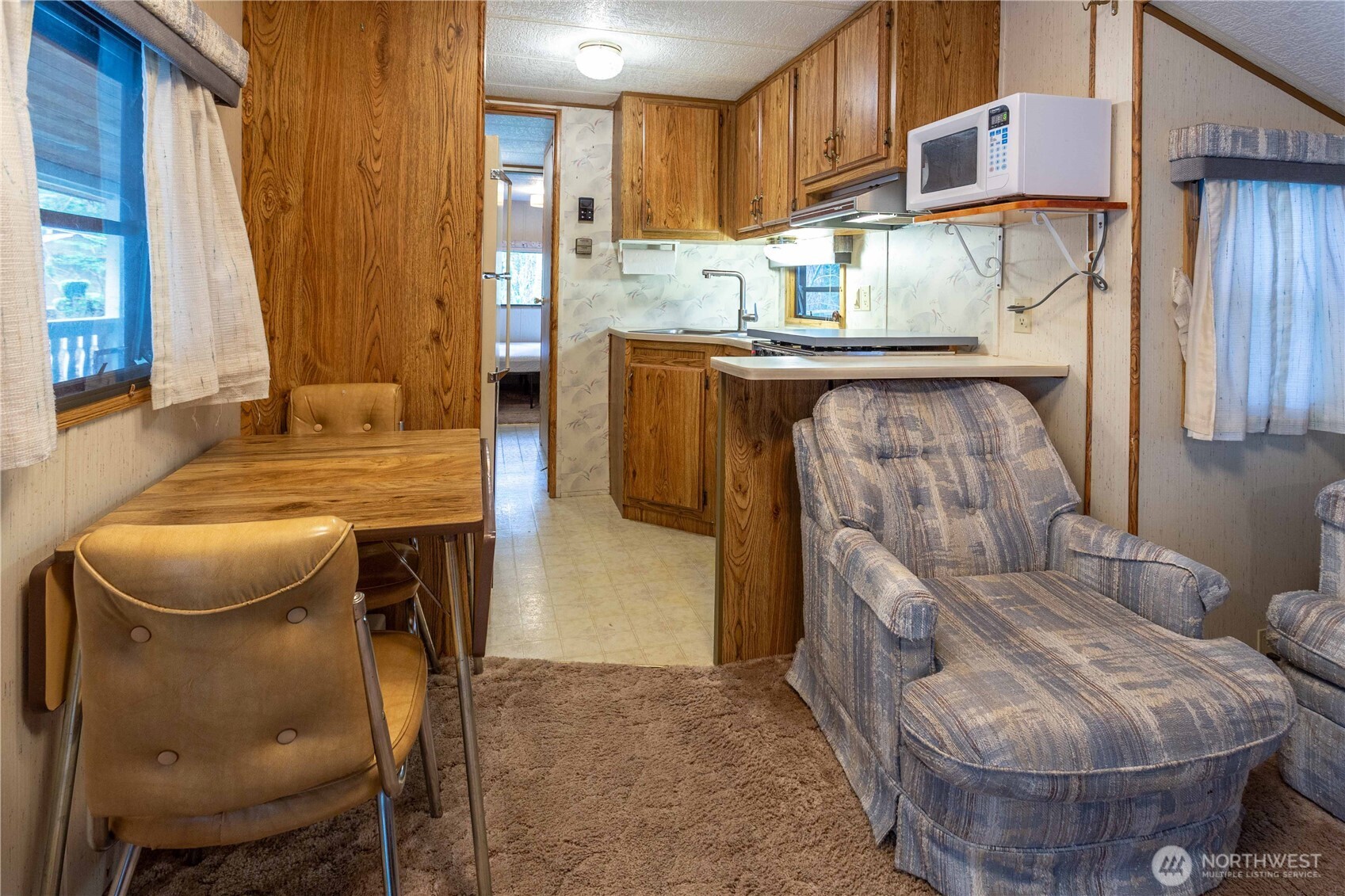 22 1 Goldrush Road , Deming, WA 98244