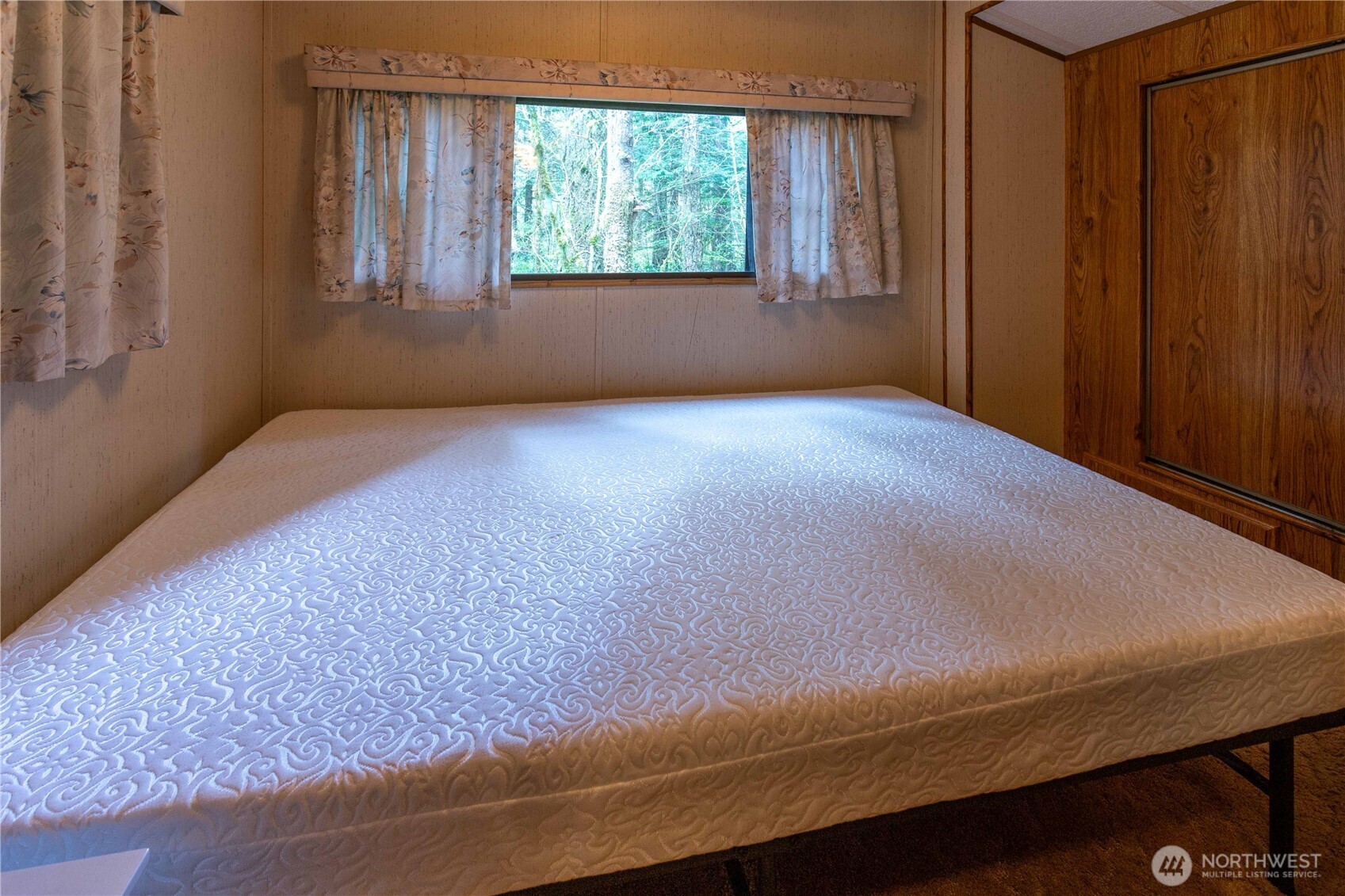 22 1 Goldrush Road , Deming, WA 98244