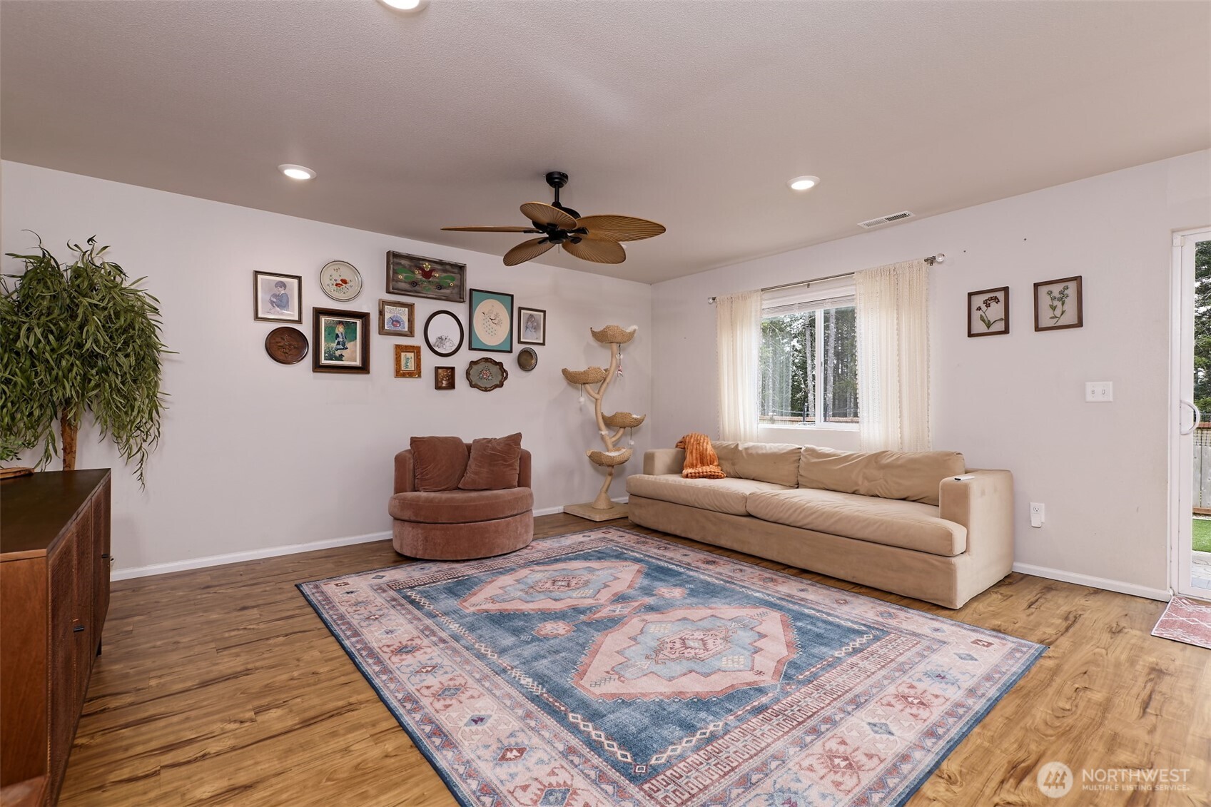 501 NE Ridge Point Boulevard , Belfair, WA 98528