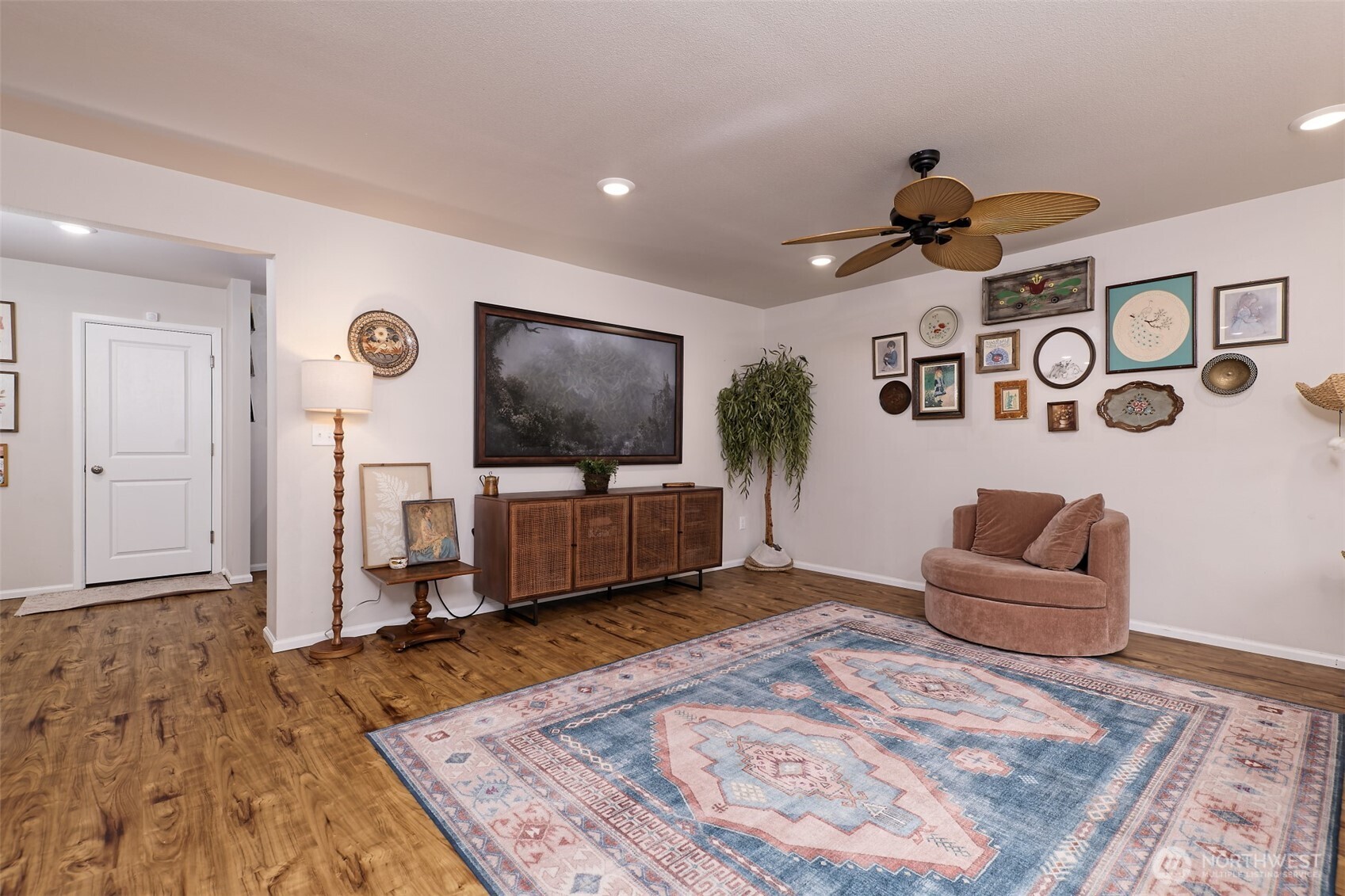 501 NE Ridge Point Boulevard , Belfair, WA 98528