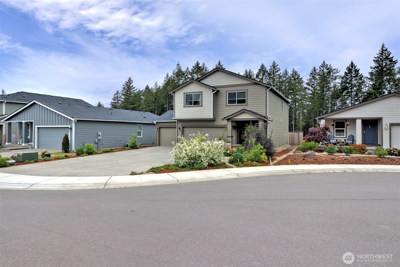 501 NE Ridge Point Boulevard , Belfair, WA 98528