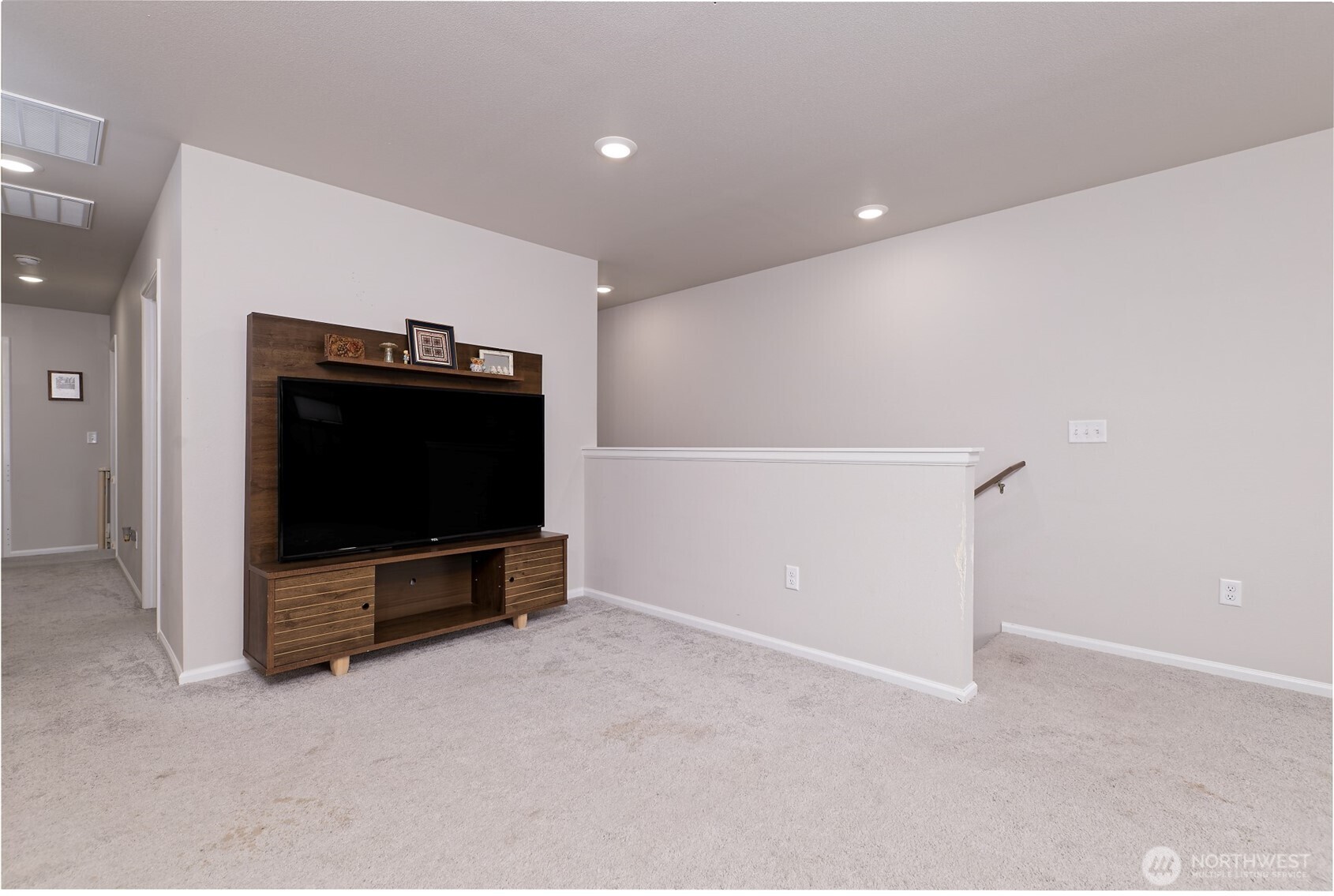 501 NE Ridge Point Boulevard , Belfair, WA 98528