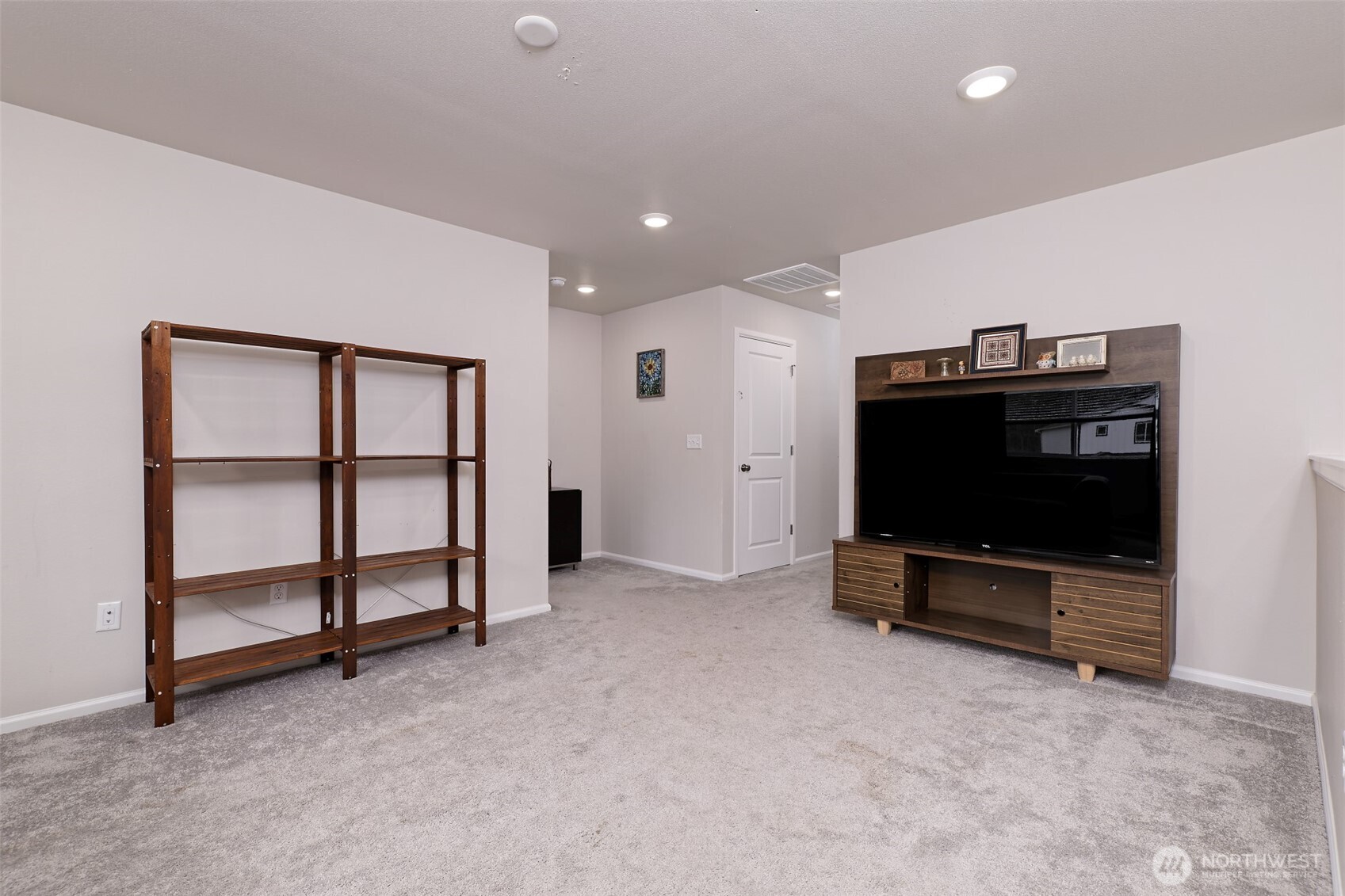 501 NE Ridge Point Boulevard , Belfair, WA 98528