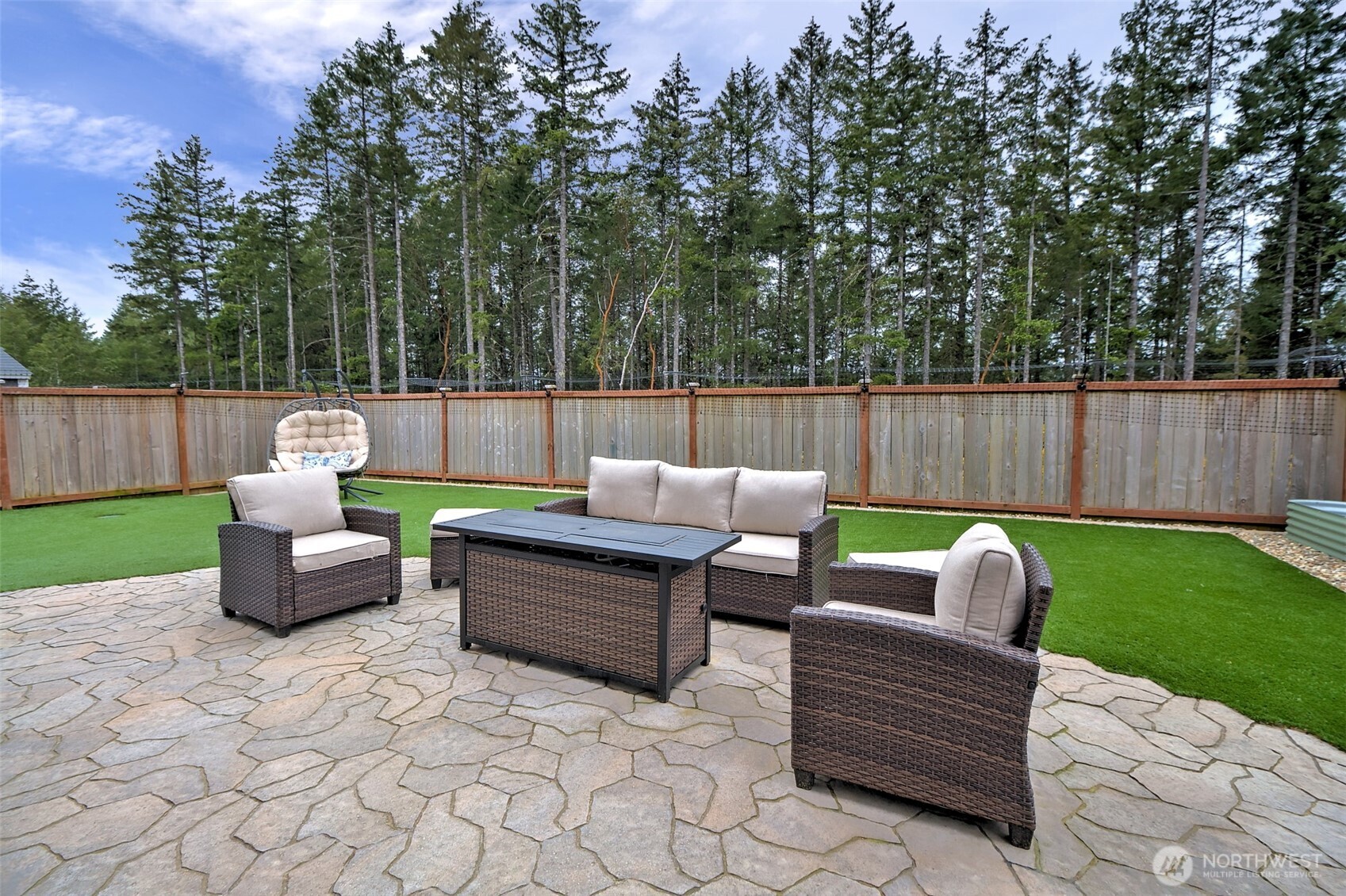 501 NE Ridge Point Boulevard , Belfair, WA 98528