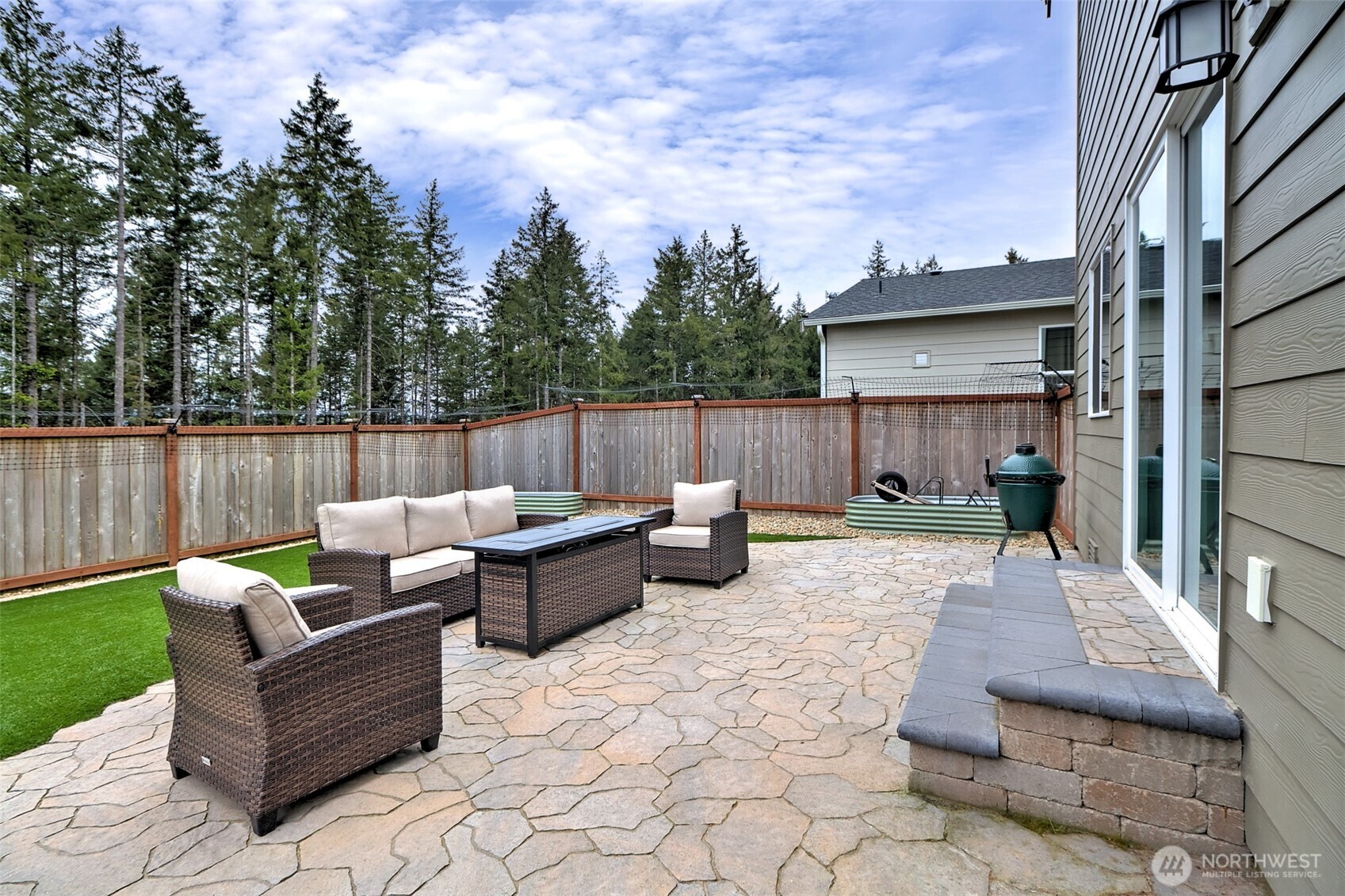 501 NE Ridge Point Boulevard , Belfair, WA 98528