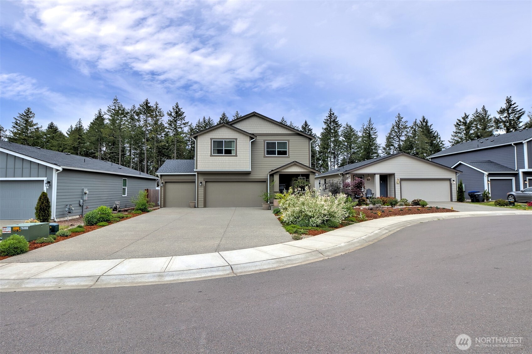501 NE Ridge Point Boulevard , Belfair, WA 98528