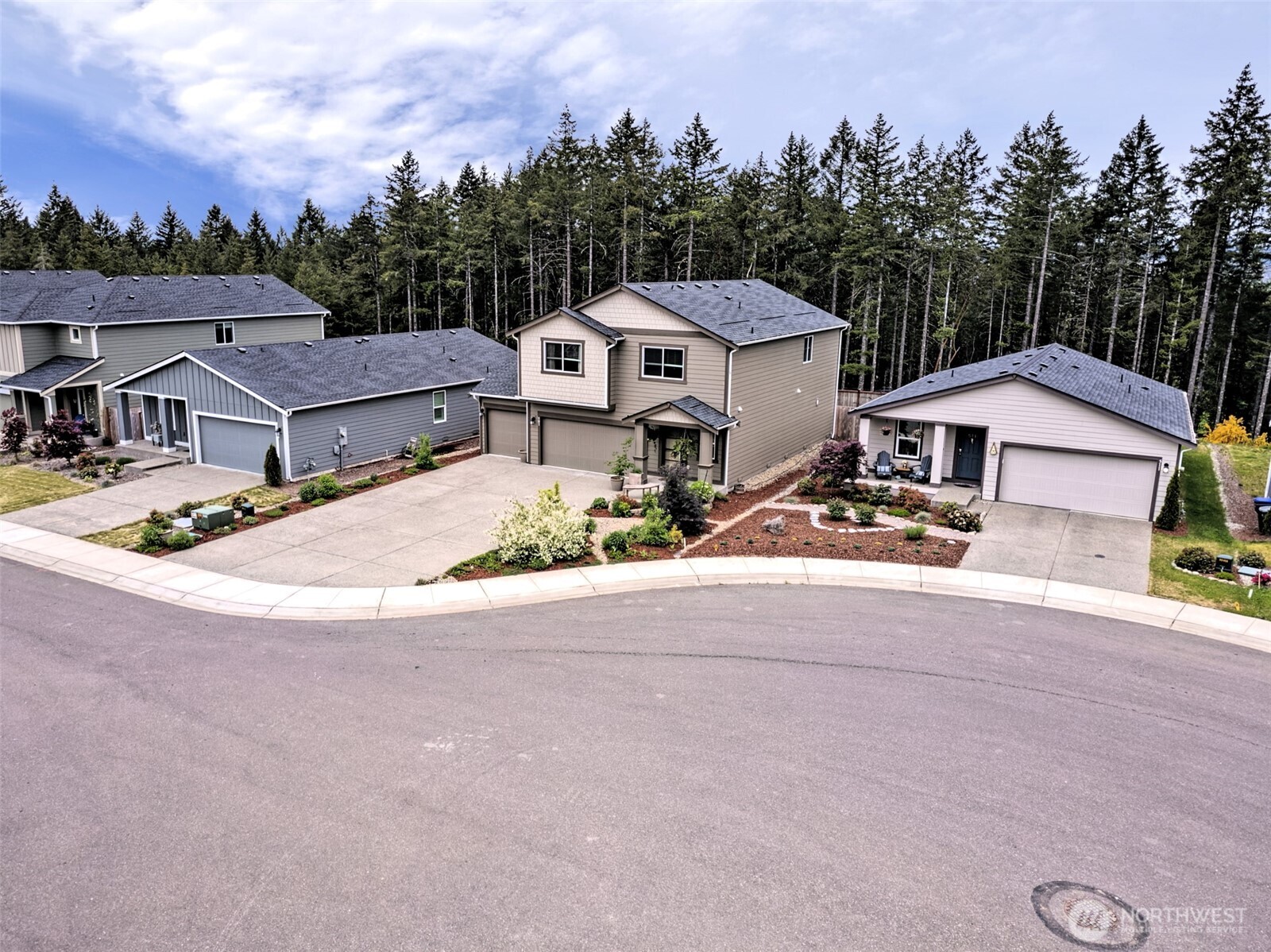 501 NE Ridge Point Boulevard , Belfair, WA 98528