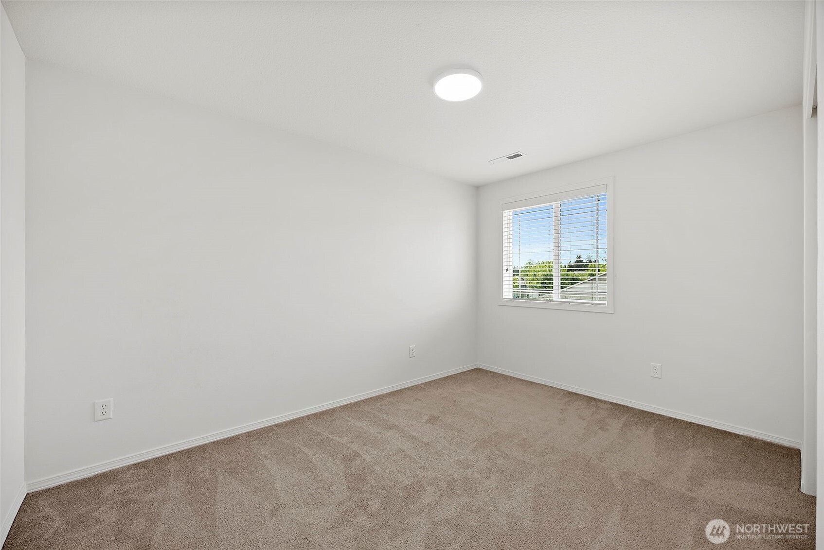 3324 Kona Street NE, Lacey, WA 98516