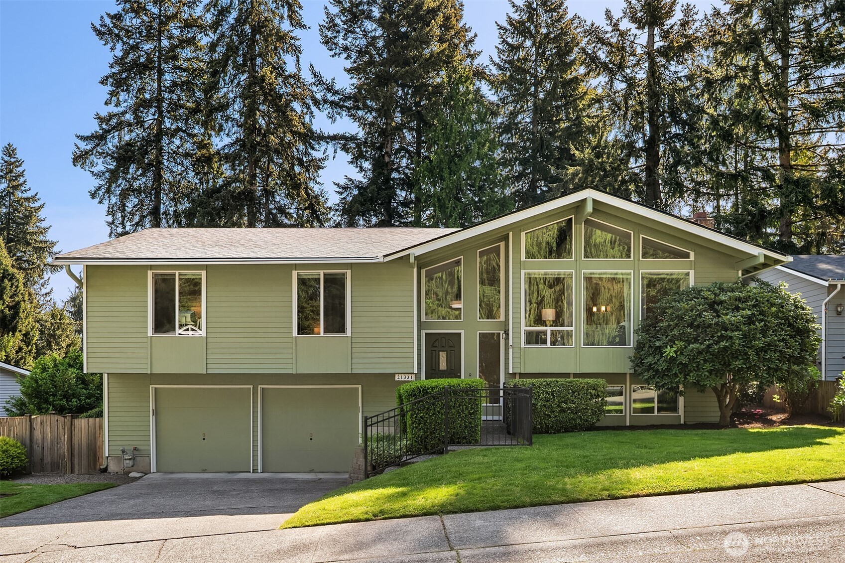 21331 2nd Avenue SE, Bothell, WA 98021