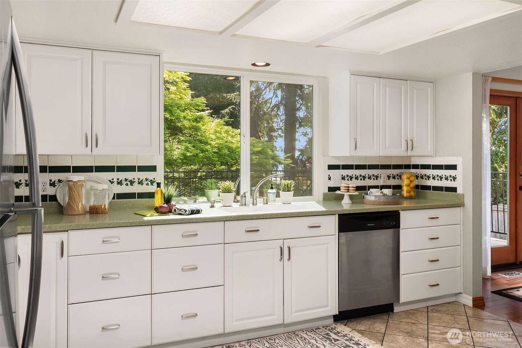 21331 2nd Avenue SE, Bothell, WA 98021