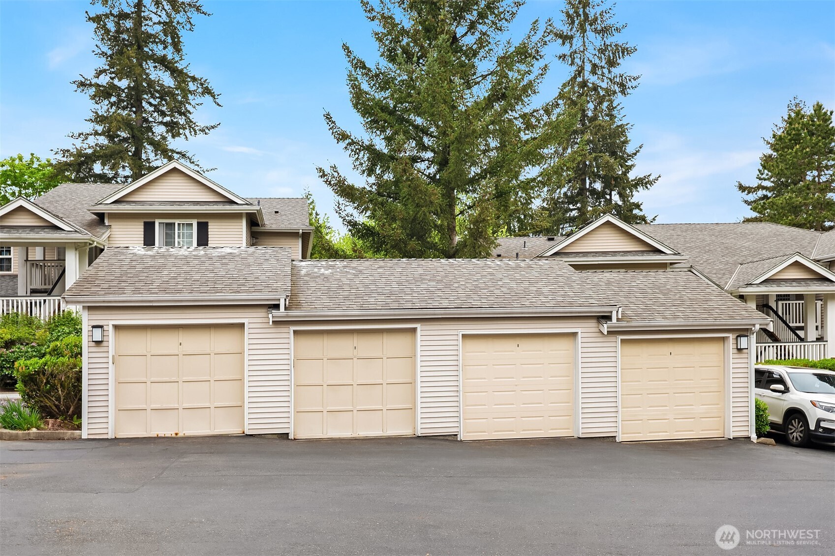 12105 NE 171st Pl #A302, Bothell, WA 98011