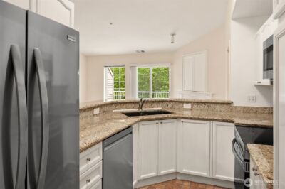 12105 NE 171st Pl #A302, Bothell, WA 98011 - Photo 6
