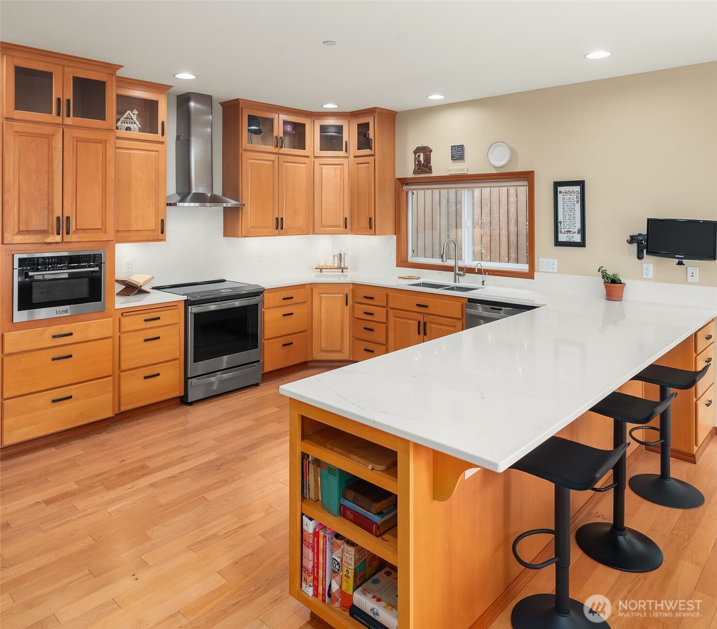 16532 87th Avenue SW, Vashon, WA 98070-0000