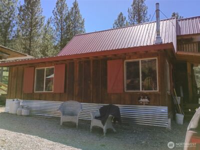 12 Caribou Road , Tonasket, WA 98855