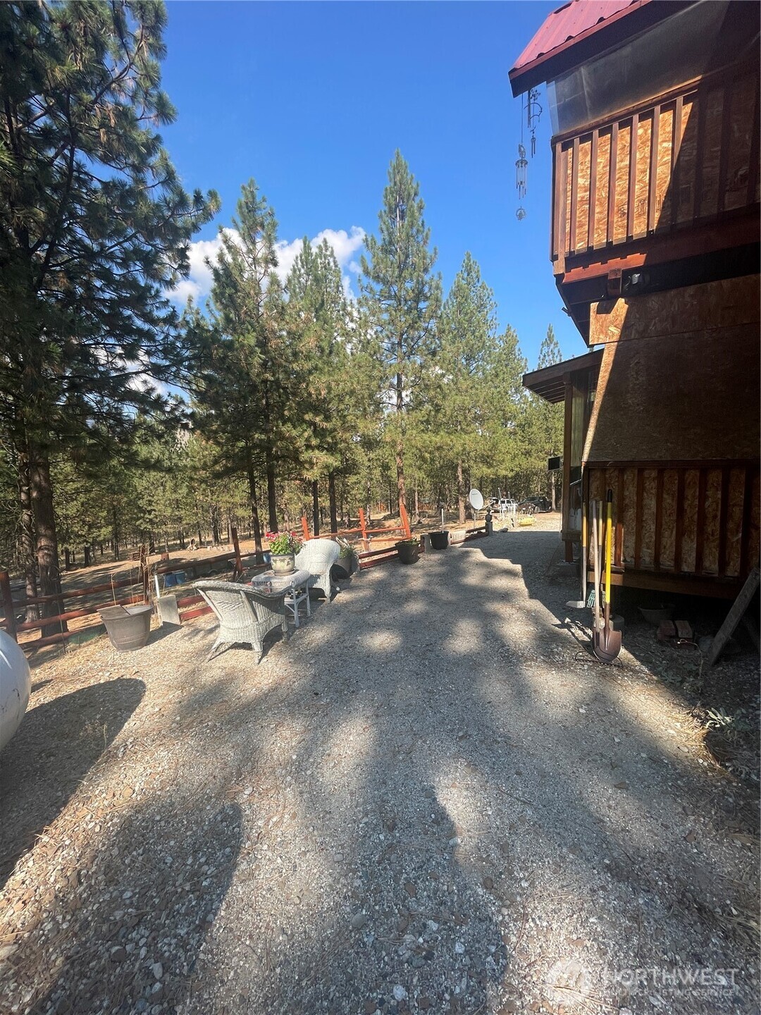 12 Caribou Road , Tonasket, WA 98855