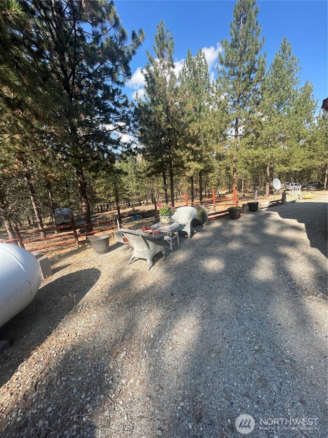 12 Caribou Road , Tonasket, WA 98855