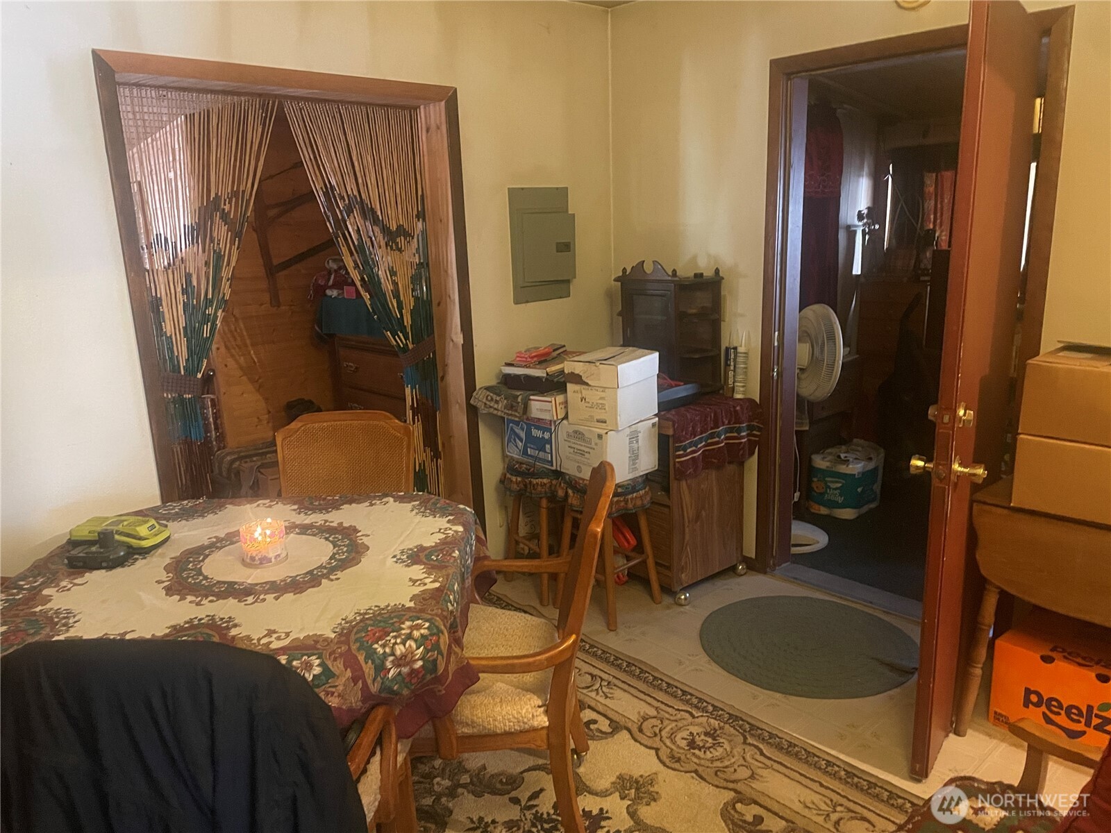 12 Caribou Road , Tonasket, WA 98855