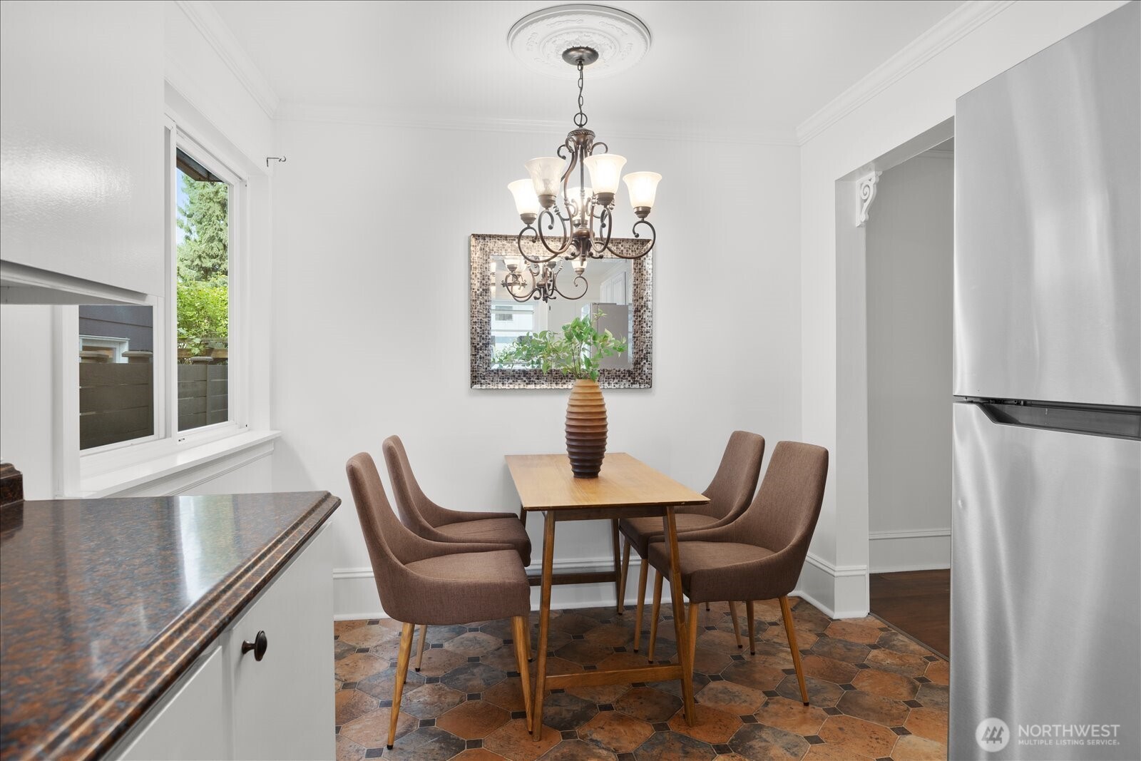 828 S Sullivan Street , Seattle, WA 98108