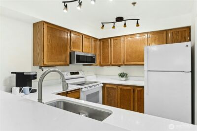 19410 Bothell Way NE #D103, Bothell, WA 98011 - Photo 15