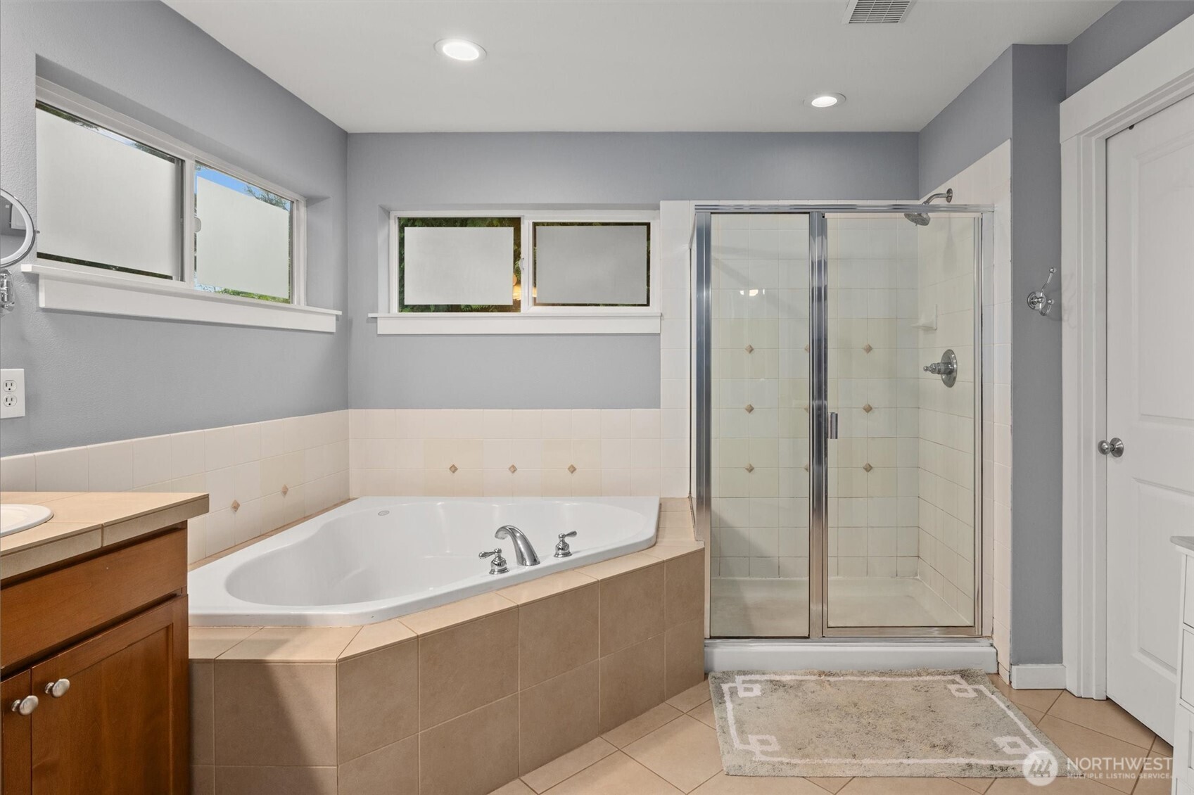 1308 269th Court SE, Sammamish, WA 98075