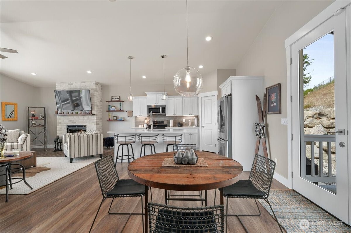 317 Village Drive , Manson, WA 98831