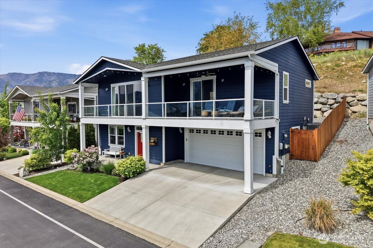 317 Village Drive , Manson, WA 98831
