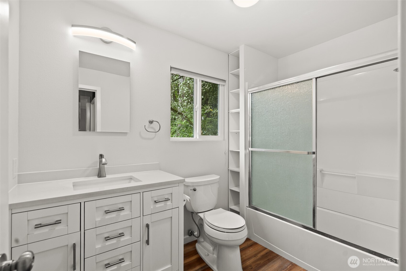 3502 Long Lake Drive SE, Lacey, WA 98503